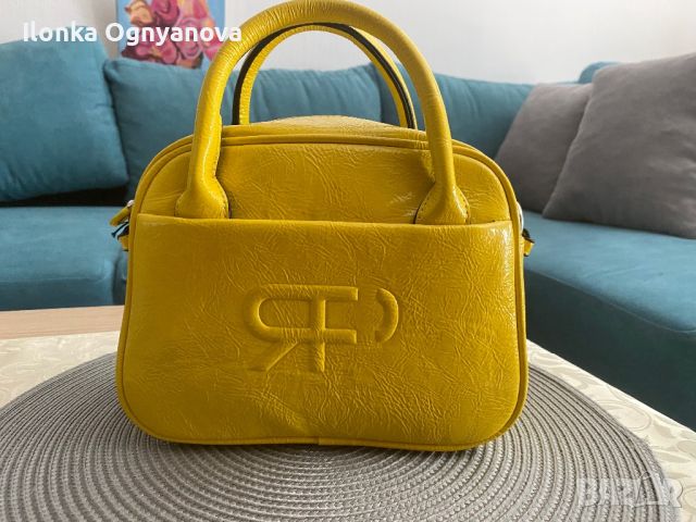 Новa дамска чанта Parfois жълт лак, снимка 3 - Чанти - 46391136