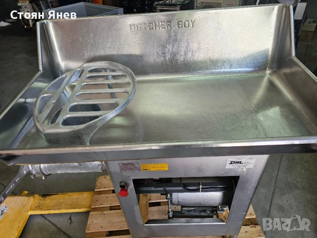 Месомелачка Butcher Boy A52 - 7.5 KW, снимка 5 - Други машини и части - 51149140