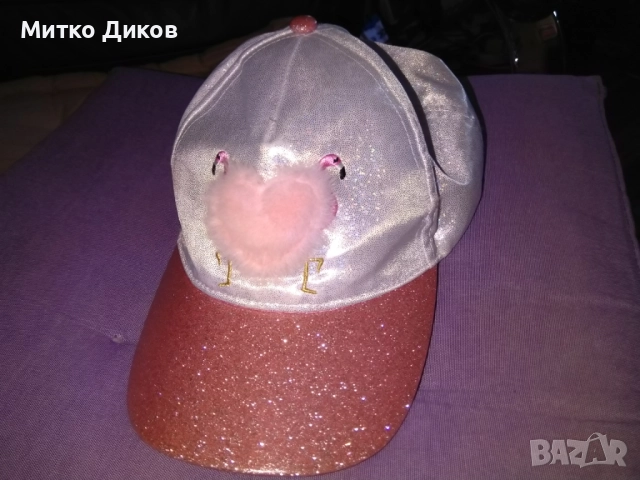 Бродирана шапка женска фламинго регулируема нова маркова на Уалкики