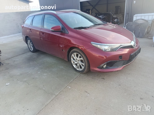 На части! Аурис 1.6 дизел, снимка 3 - Автомобили и джипове - 52713476