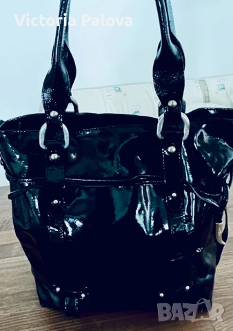 Маркова кожена чанта лак FREDERIC PARIS, снимка 16 - Чанти - 50675539