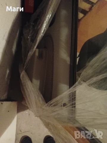 Предна дясна врата за Дачия Логан седан 2009г , снимка 3 - Части - 51199403