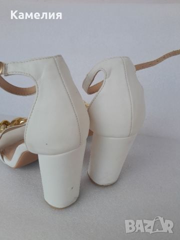 Бели сандали на ток Botinelli, 37 номер , снимка 5 - Сандали - 46416260