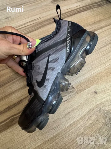 Оригинални маратонки NIKE AIR VAPORMAX 2019 ! 36 н, снимка 2 - Маратонки - 48757302