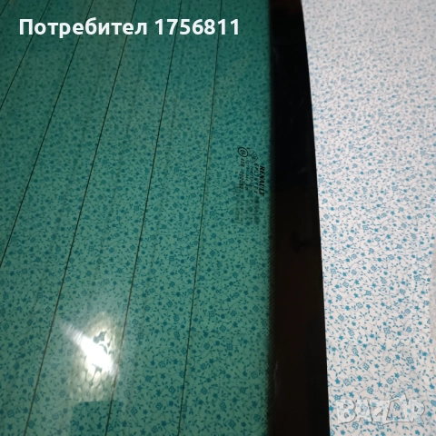 Продавам задно стъкло за Рено Клио2