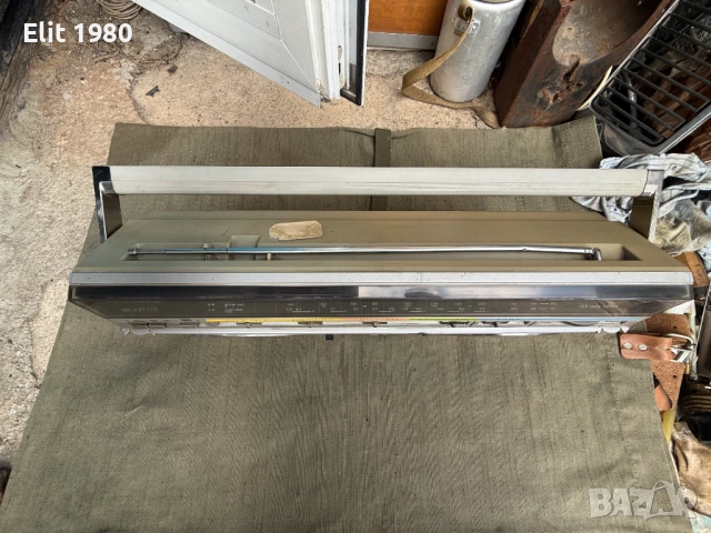 Продавам касетофон SILVER, снимка 4 - Радиокасетофони, транзистори - 52461339