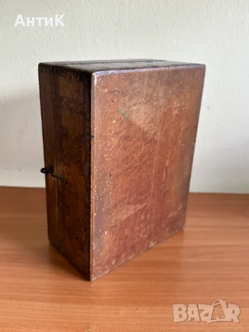 Стар Будилник HALLER с Кутия, снимка 3 - Антикварни и старинни предмети - 50272163