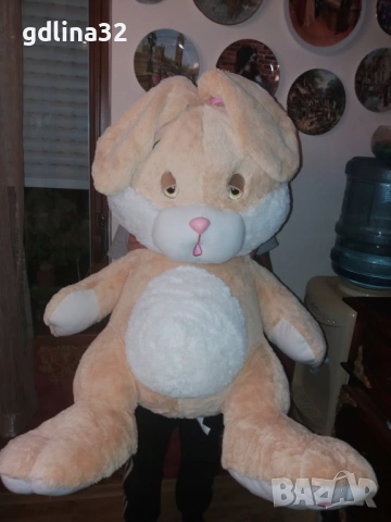 Голям плюшен заек