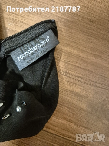 Дамски топ на марката Roccobarocco, снимка 2 - Потници - 53747792
