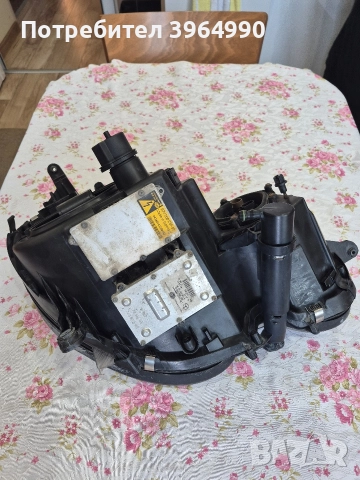 Кристални два леви фара ксенон и обикновен за мерцедес Еклас W211 , снимка 6 - Части - 52787521