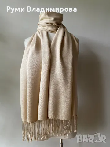 Бежов шал от 100 % вискоза, снимка 5 - Шалове - 49744902
