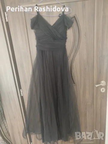 елегантна рокля 