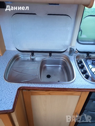 Каравана Elddis Avante 482 в перфектно състояние цена 6000€, снимка 13 - Каравани и кемпери - 53100641