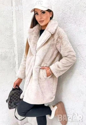 Дамско бежово пухкаво палто , снимка 2 - Якета - 51966203