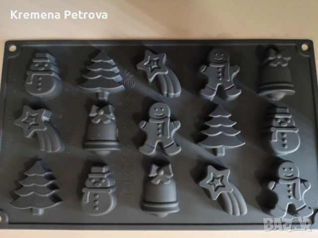 силиконова форма за печене Ernesto за коледни бонбони или шоколадови изделия, мини кексчета Цена 5,5