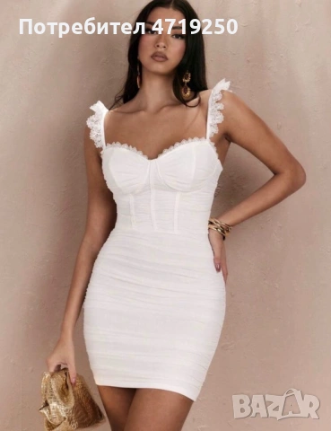 Елегантна бяла рокля 