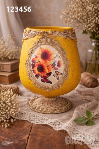 Ръчно декорирана голяма стъклена чаша / кашпа – уникат, снимка 5 - Декорация за дома - 53199280