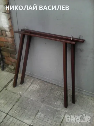 Крака   за   маса / пейка  и  други    -  метални   -  2  броя - Височина  80  см . ширина 75  см .