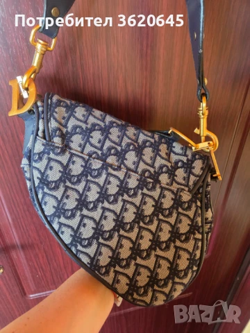 Дамска чанта, снимка 3 - Чанти - 51135430