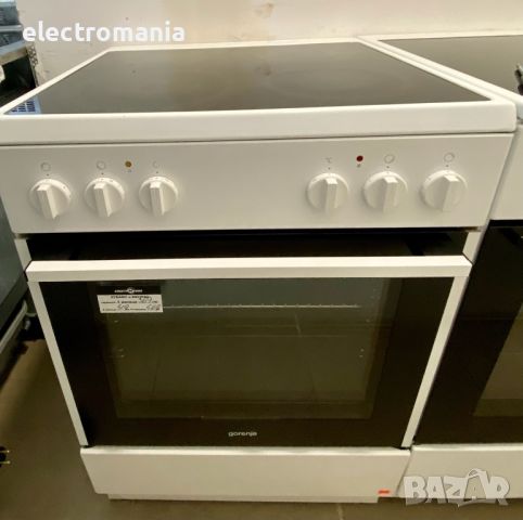 готварска печка с керамични котлони ,Gorenje’ EC88122AW
