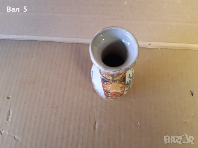 Стара китайска порцеланова ваза . Порцелан, снимка 6 - Антикварни и старинни предмети - 53075135