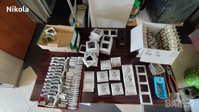 Контакти и ключове LEGRAND еднополюсни девиаторни и сериен, снимка 12 - Ключове, контакти, щепсели - 50992487