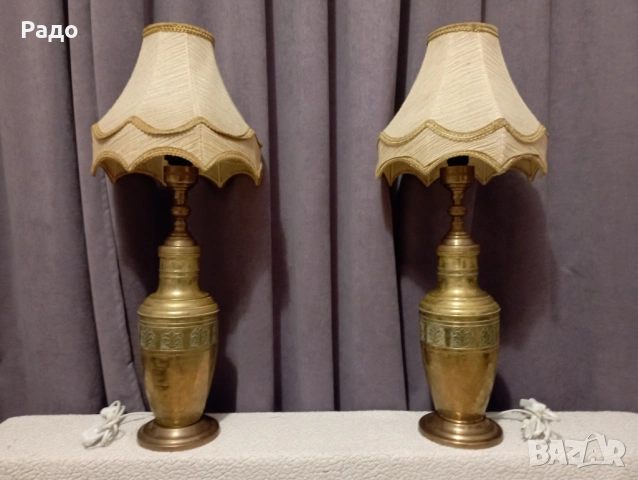 Комплект от две много големи старинни месингови лампи - лампа