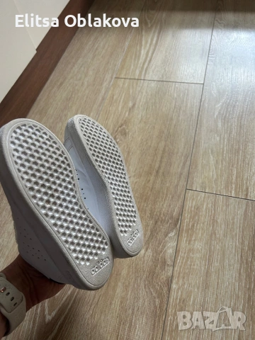 Маратонки Адидас 28 номер, снимка 4 - Детски маратонки - 54292348