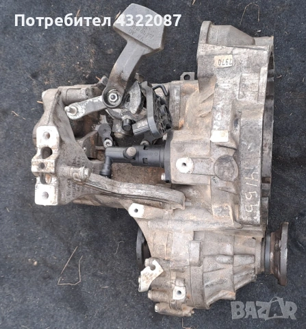  Шестстепенна скоростна кутия Volkswagen Touran II 2011-2015 , снимка 2 - Части - 53638946