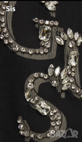 Дамски топ -GUESS , снимка 5 - Потници - 53466452