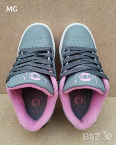 SkateMate by Heelys детски маратонки с колелца на петата # 32, снимка 9 - Ролери, кънки - 52676623