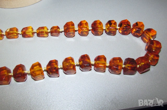 Голям гердан от натурален руски кехлибар, снимка 2 - Колиета, медальони, синджири - 53295104