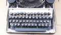 стара ръчна пишеща машина в куфар , снимка 9