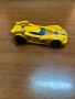 Hot Wheels 2009 Yellow Road Runner Scoopa Di Fuego Looney Tunes 1.64 Малайзия, снимка 1