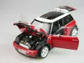 Продавам метална количка MINI Cooper R50 на Kyosho в мащаб 1:18, снимка 8