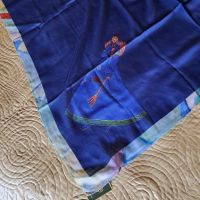 Продавам голям шал,100% коприна/silk/, снимка 4 - Шалове - 45843038