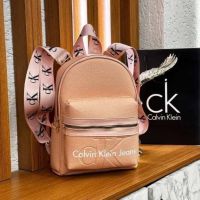 Дамска раница Calvin Klein , снимка 8 - Раници - 44163936