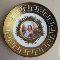 Порцеланова чинийка Втори ампир позлата медальон дама, отлична, снимка 3 - Антикварни и старинни предмети - 45876307
