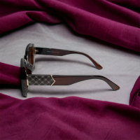 Луксозни дамски слънчеви очила (001) - 2 цвята, снимка 4 - Слънчеви и диоптрични очила - 45006870
