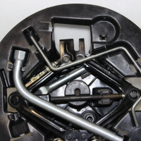 Комплект крик Fiat Punto II III (1999-2010г.) кука за теглене ключ за гуми, снимка 9 - Аксесоари и консумативи - 45040501