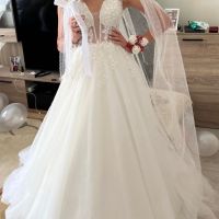Булчинска рокля с подарък обръч и воал, снимка 1 - Сватбени рокли - 40180718