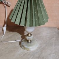 Настолна лампа с тяло от мрамор и месинг, снимка 1 - Настолни лампи - 45510283