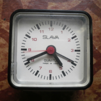 Слава- кварцов часовник с будилник (антика), снимка 1 - Други - 45034557