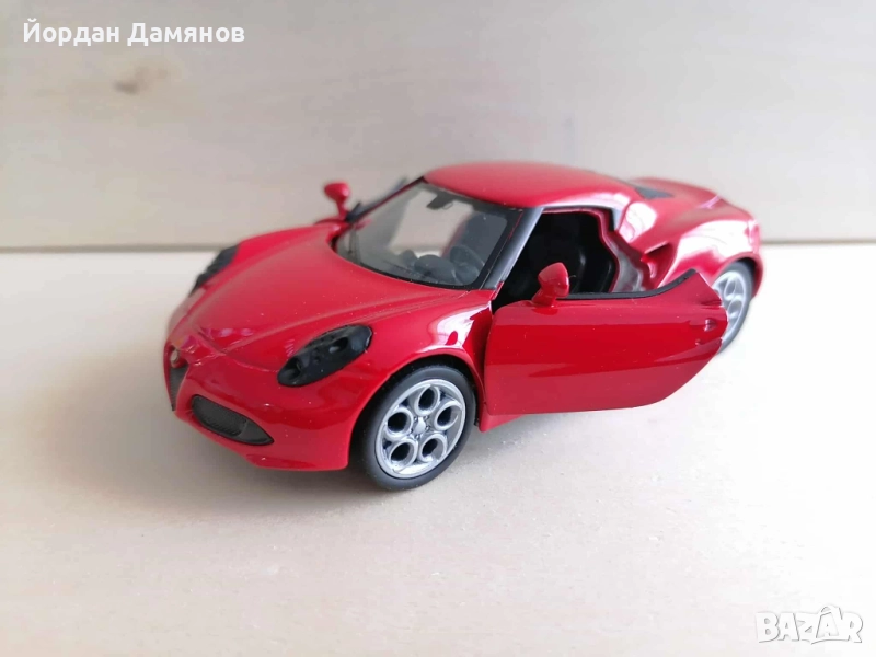 Алфа Ромео 4Ц в мащаб 1:34 , снимка 1