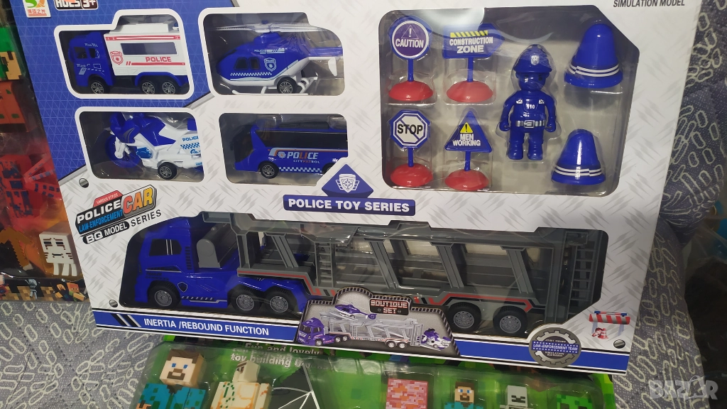 Полицейски тир с коли , снимка 1