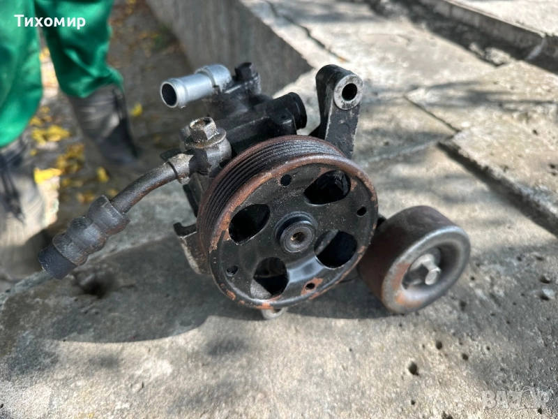 Хидравлична помпа от Субару Оутбек, снимка 1