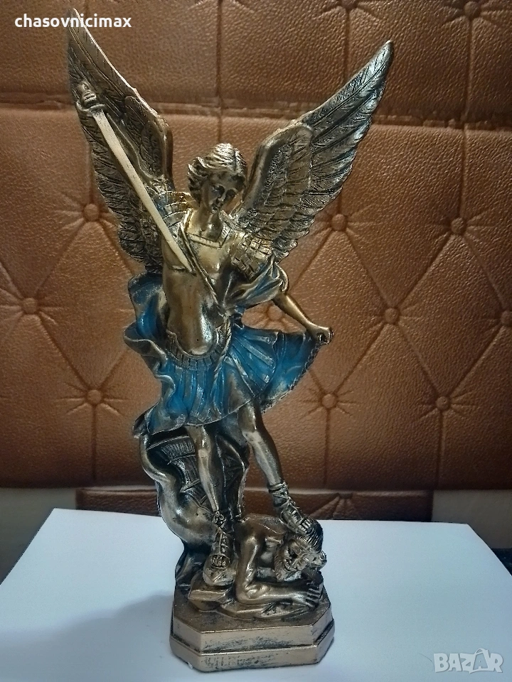 статуетка Архангел Михаил-30см., снимка 1
