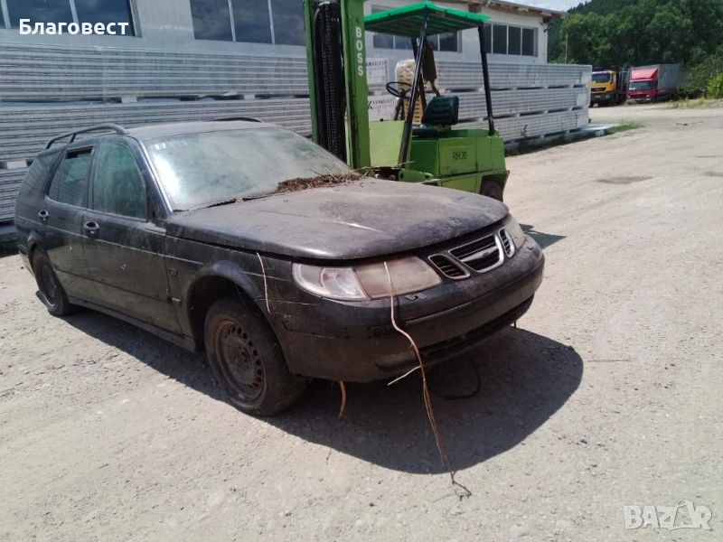 Сааб 9-5 2002 г. на части, снимка 1