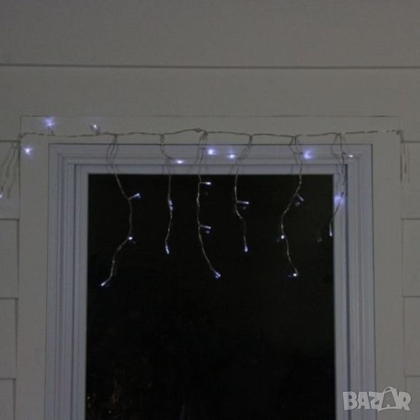 Коледна LED светлинна завеса, 100 процента водо и влаго защитена, Дължина: 3метра, Висулки: 60см, бя, снимка 1