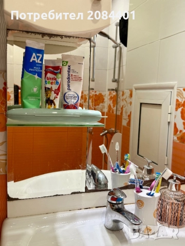 Комплект за баня - долен шкаф с мивка и горен шкаф с огледало 